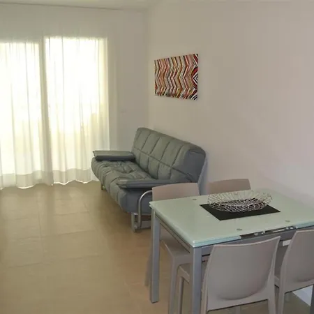Apartment Modern Flat With Terrace 200m From The *